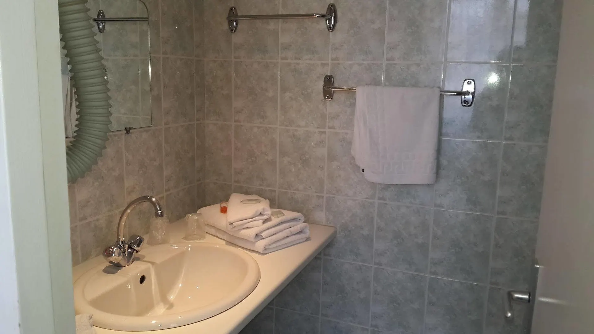 Hotel Sainte Catherine 卢德 3*,