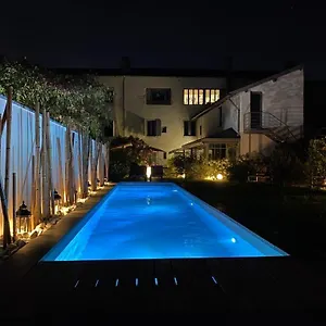 De La Au Jardin Maison d'hôtes